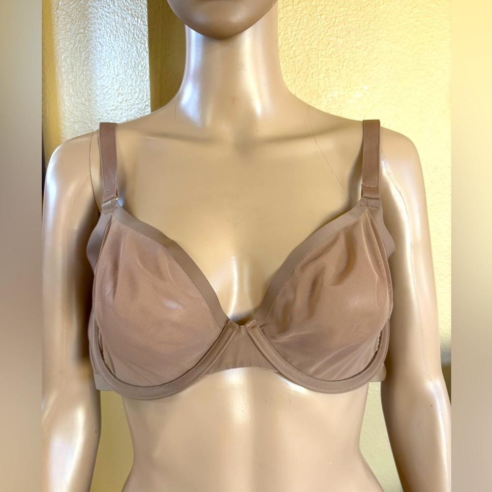 The Sexy Sheer Plunge Bra by CUUP size 34 E like new condition.